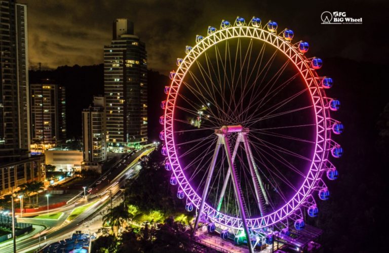 Big Wheel receberá o Papai Noel que fará rapel na Roda Gigante