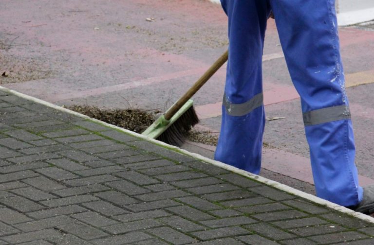 Prefeitura de Camboriú vai gastar R$2,4 milhões com limpeza urbana