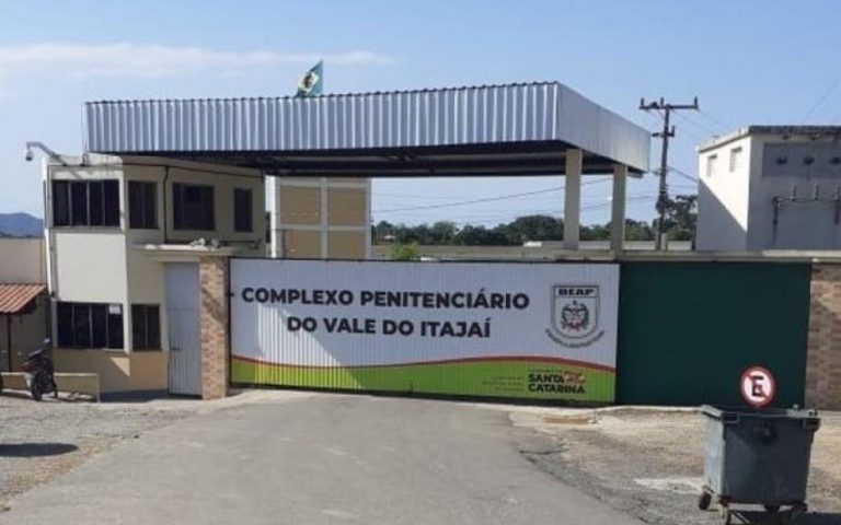 Preso tem mal súbito e morre no presídio de Itajaí