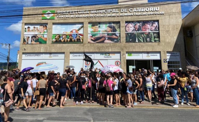 Prefeito de Camboriú não vai em negociação, mas entra na justiça contra a greve