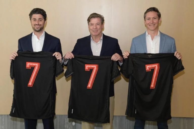 Vasco vende 70% das ações para grupo americano