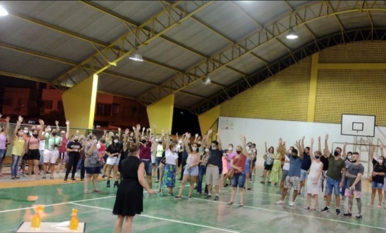 Servidores municipais de Camboriú decidem entrar em greve