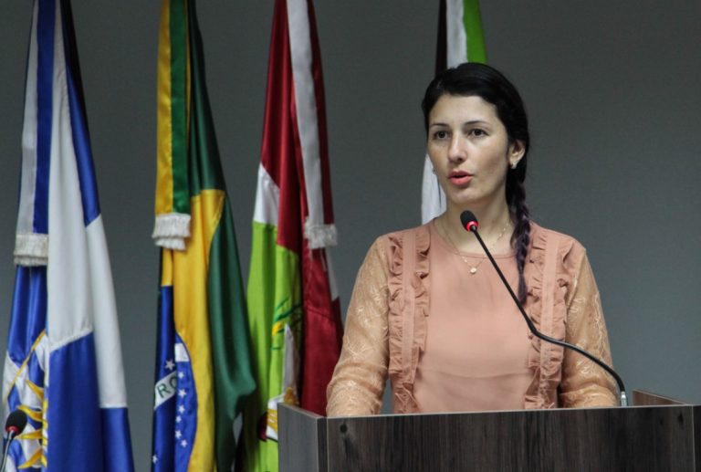 Karine Gomes retorna ao alto escalão do governo Fabrício Oliveira