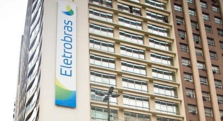 TCU aprova privatização da Eletrobras