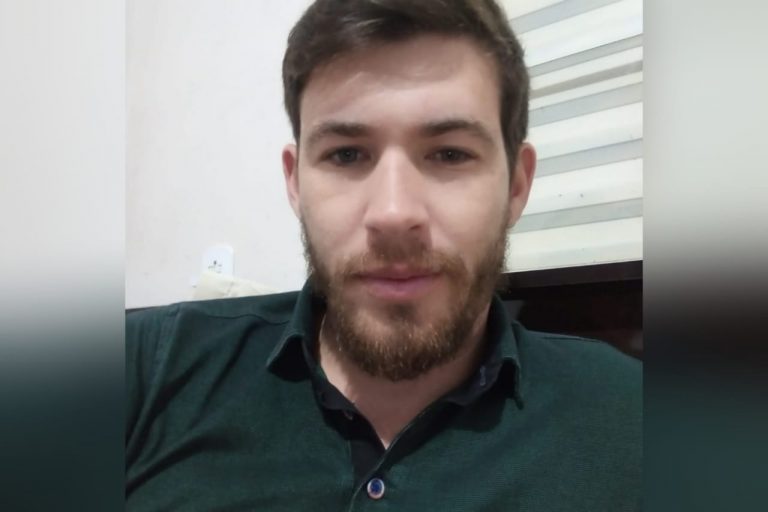 Caminhoneiro desaparecido no oeste é achado dentro de carro