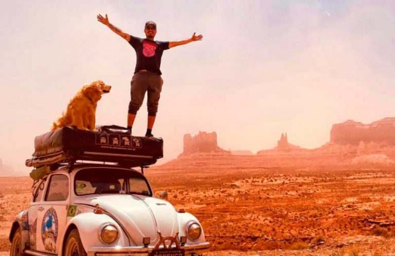 Morador de BC e seu cachorro, que viajavam de Fusca pela América, morrem em acidente nos EUA