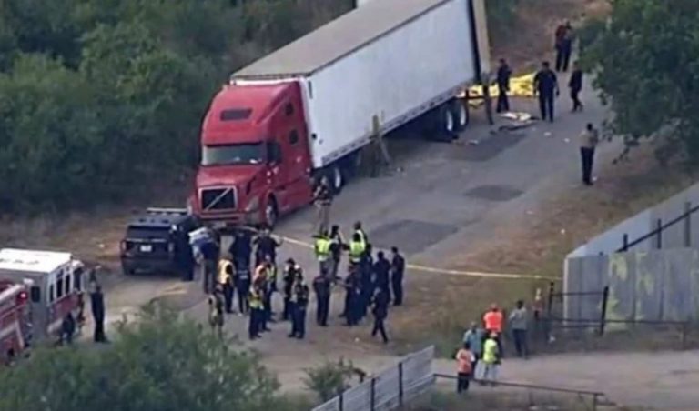 50 pessoas são encontradas mortas em caminhão nos EUA