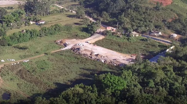 Empresa tem contrato cancelado em Balneário Camboriú e está trabalhando irregular em Camboriú