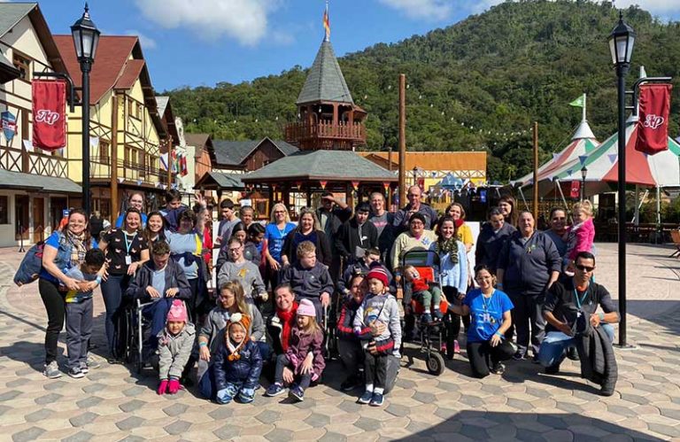 Alunos da Apae de Pomerode visitam o Alles Park