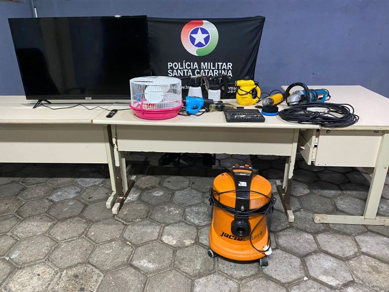 Responsáveis por roubos na região são presos pela PM em Camboriú