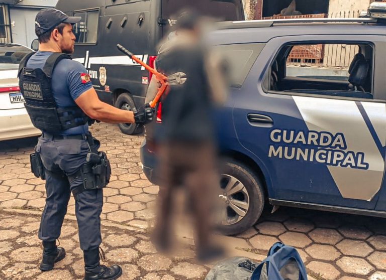 GM prende homem por arrombar quiosque na Atlântica