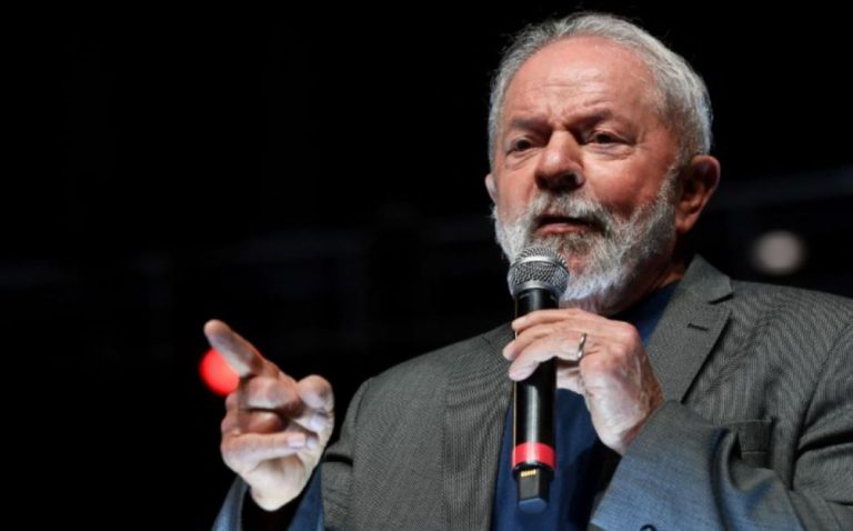 Lula diz que pretende aumentar impostos de quem ganha mais