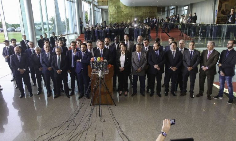Em pronunciamento, Bolsonaro critica manifestações que prejudicam população