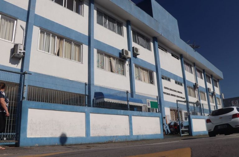 Escola Prof. Armando Cesar Ghislandi de BC completa 50 anos