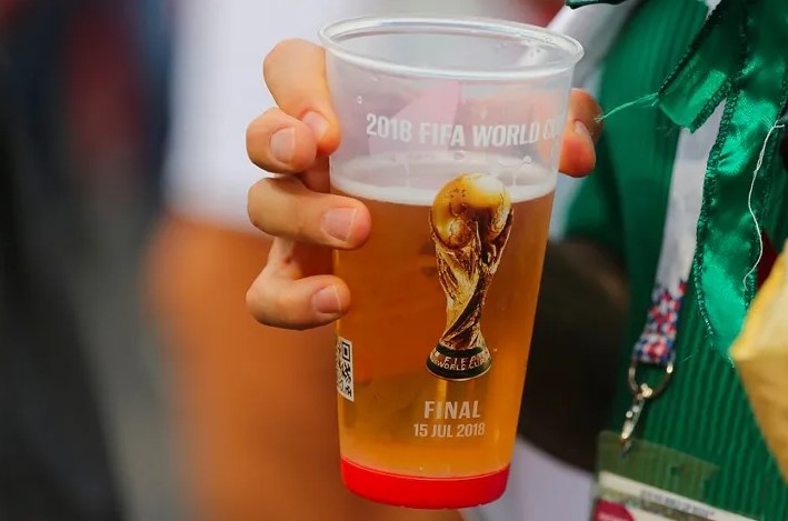 Patrocinada pela Budweiser, consumo de cerveja é proibido em estádios da Copa