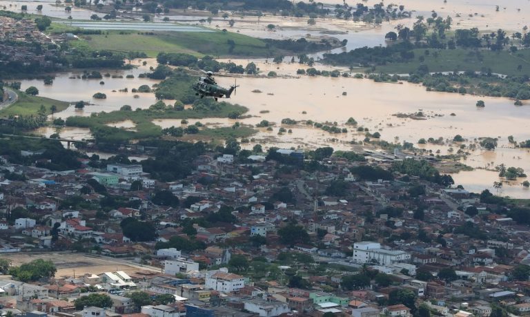Já é possível receber alertas de desastres naturais por WhatsApp