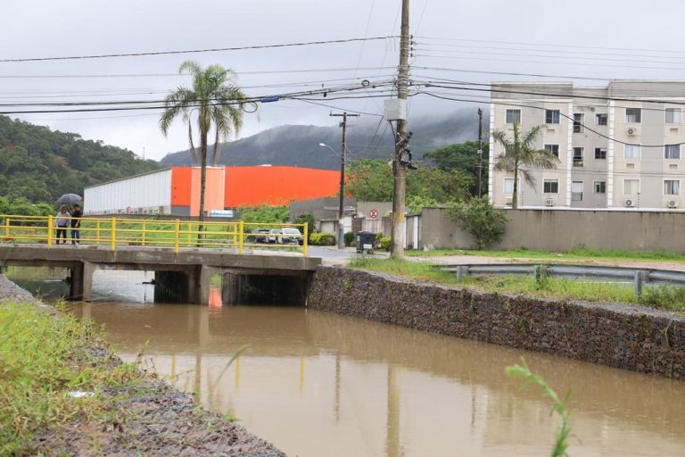 Atualização das chuvas em Balneário Camboriú (17h28)