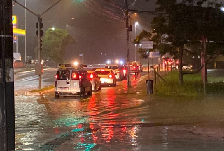 ATUALIZAÇÃO DAS CHUVAS EM BALNEÁRIO CAMBORIÚ (21h22)