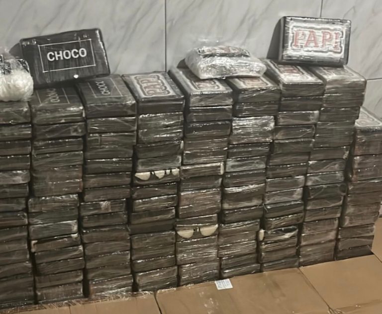 PM apreende mais de 450 quilos de drogas em Balneário Camboriú