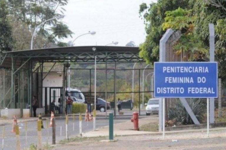 Penitenciária Feminina do DF irá soltar presas para acomodar mulheres detidas nas manifestações