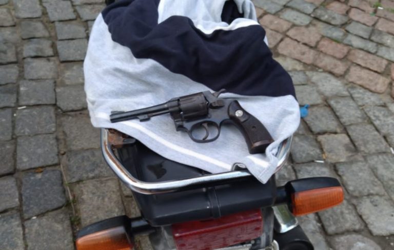 “Ladrão de Rolex” é preso pela GM na Barra Sul em Balneário Camboriú