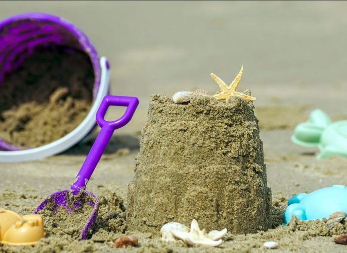 sand-toys-ge619aa506_1280