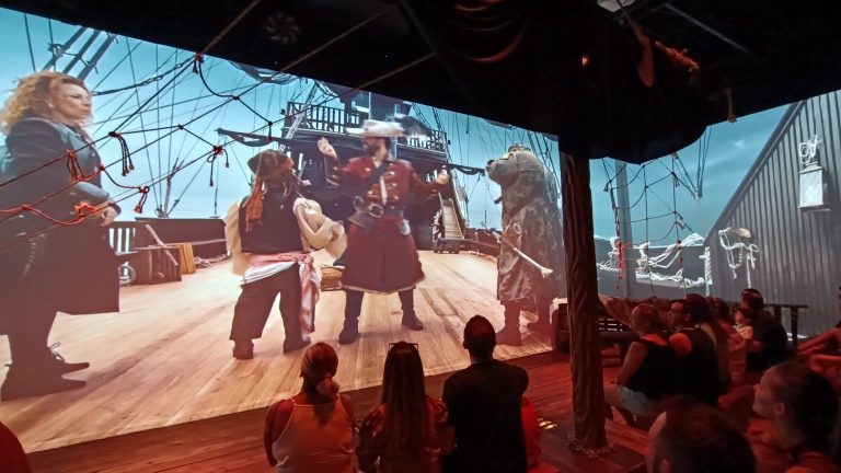 Aventura Pirata completa um ano com novidades em Balneário Camboriú (SC)