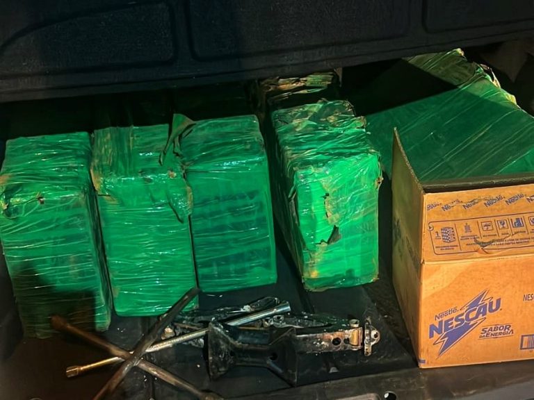 Homem é preso trazendo mais de 100kg de maconha em Balneário Camboriú