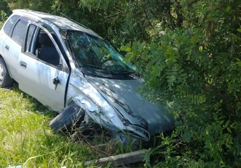 Motorista bêbado e sem CNH foge de acidente deixando esposa e filho feridos