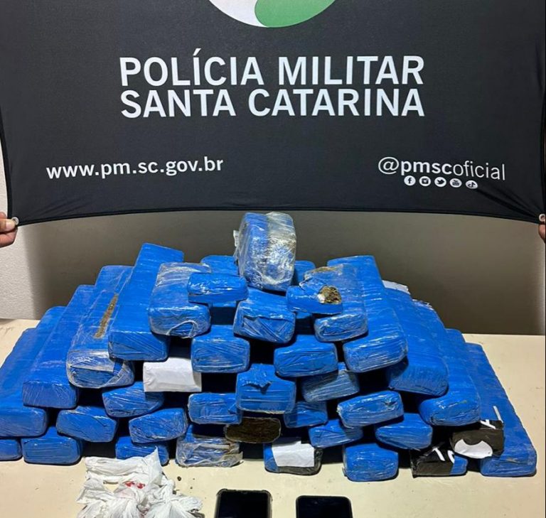 Homens são presos com mais de 26kg de maconha na Vila Real