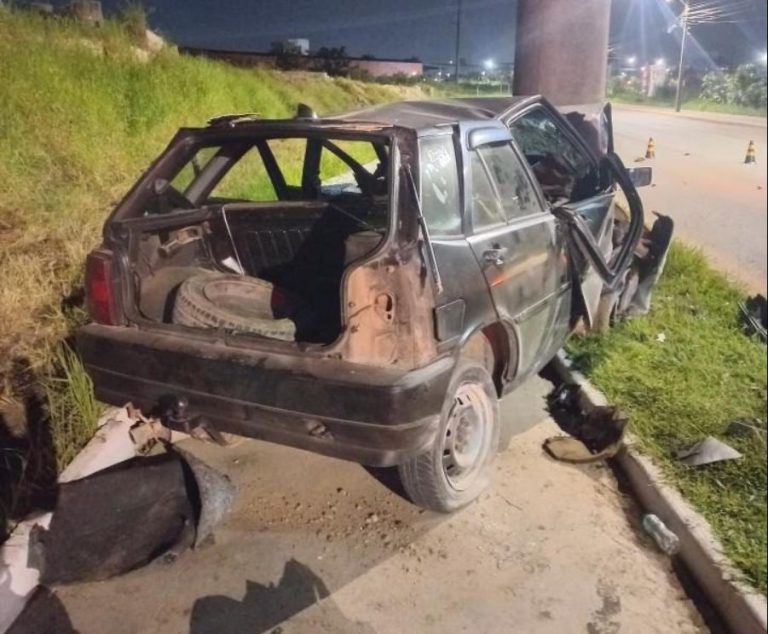 Grave acidente deixa criança morta e duas pessoas feridas em Itajaí