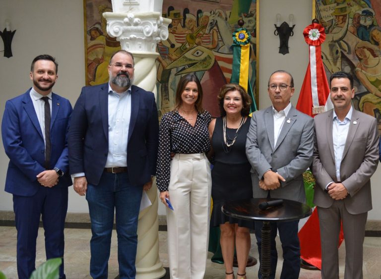 Jorginho Mello dá posse a mais três secretários de Estado e três adjuntos