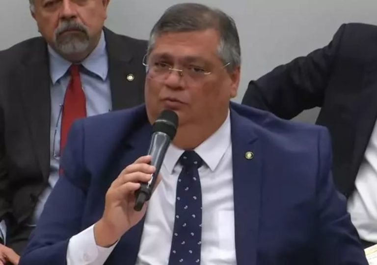 “Perderão”: Sem votos, Dino dá a entender que STF e governo vão regular internet “na marra”