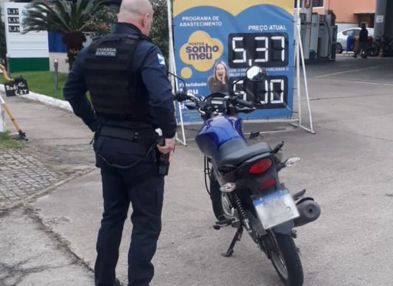 “Receptação Culposa”: Homem com 43 passagens é solto após ser pego com moto roubada