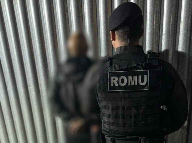 Ladrão é preso pela GM logo após o furto em Balneário Camboriú