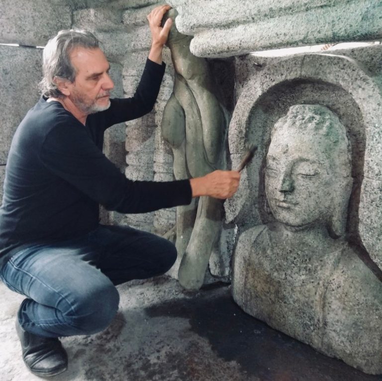 Faleceu o artista e cenógrafo Roberto Gallo