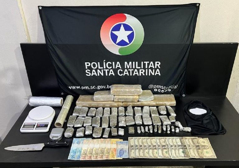 Homem é preso com mais de 4kg de maconha em BC