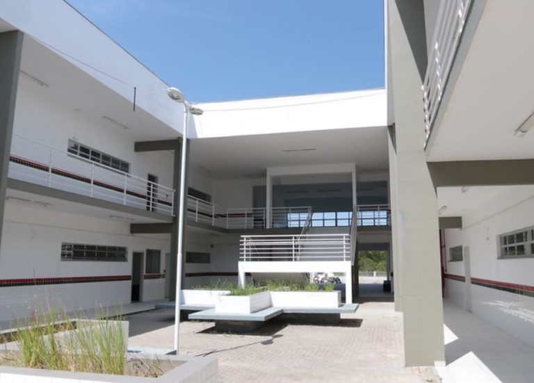 Governo de Santa Catarina vai manter funcionamento das escolas cívico-militares no Estado