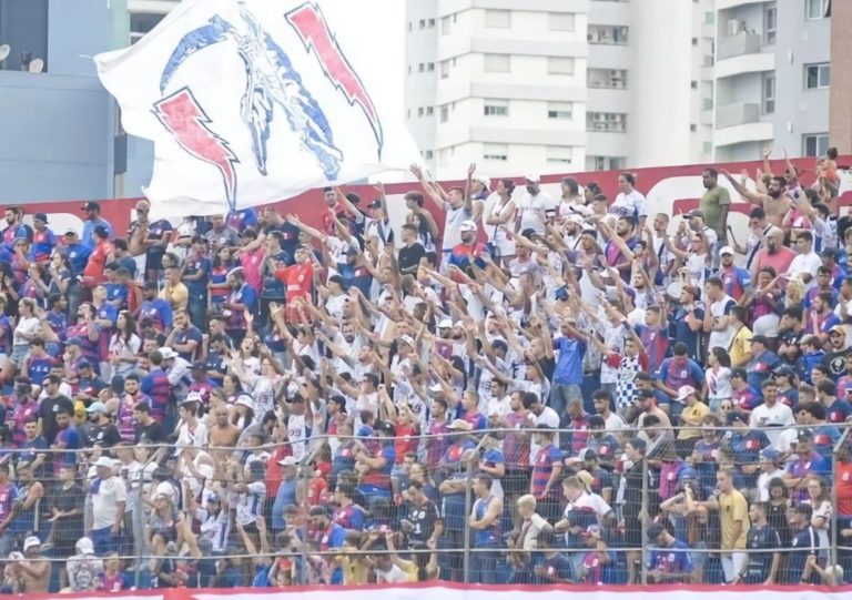 Torcida do Marcílio Dias está proibida de frequentar por quatro meses