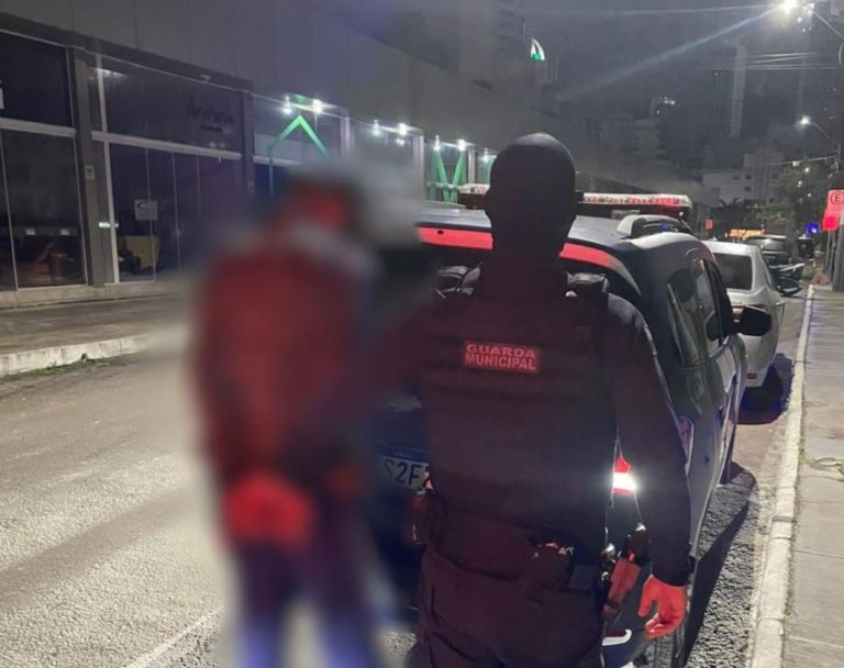 Homem é preso pela GM por receptação
