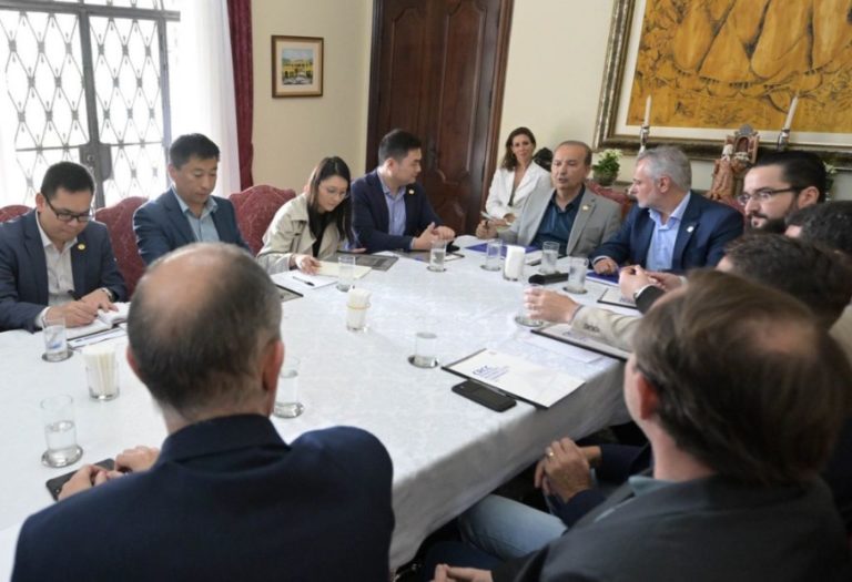 Projetos de ferrovias em SC são apresentados para investidores chineses