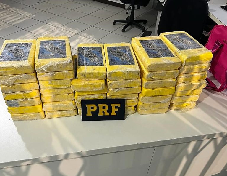 Mulheres são flagradas com carga milionária de cocaína