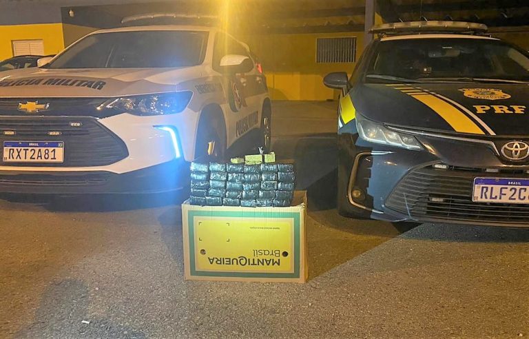 Mãe acompanhada de filha adolescente carregava 21kg de maconha