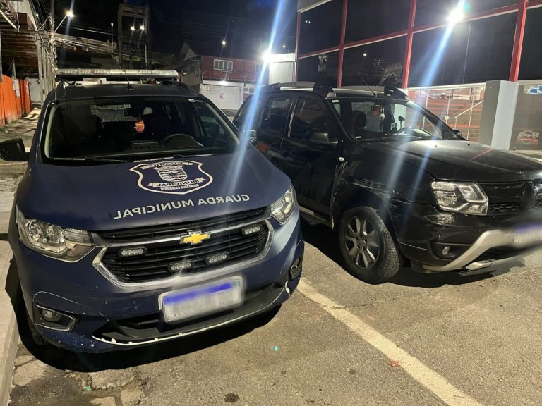 GM recupera veículo roubado e prende condutor