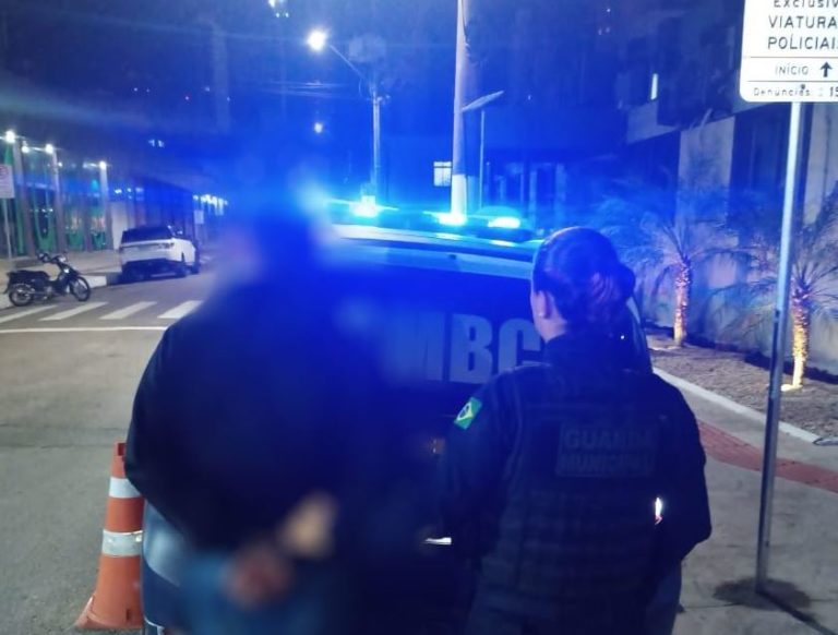 Homem é detido por receptação de moto roubada
