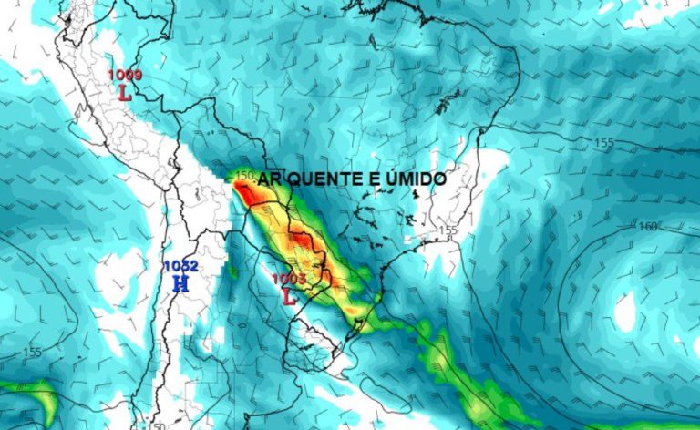 Santa Catarina segue com alto risco de temporais, raios e granizo nesta segunda-feira