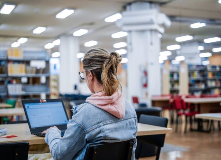 Governo lança Edital para o cadastro de estudantes no programa Universidade Gratuita
