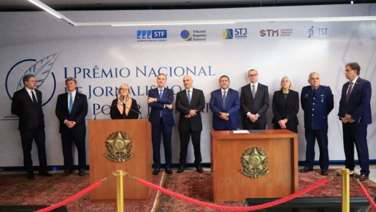 STF lança prêmio para jornais que falem bem do Judiciário