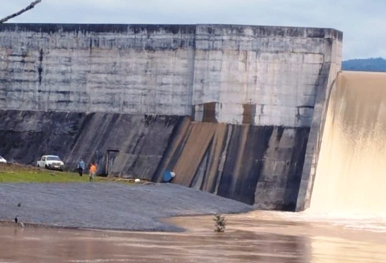 Barragem de Taió apresenta infiltração. Autoridades monitoram a situação