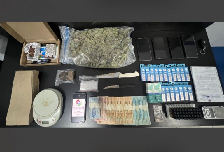 Polícia Militar prende dupla por tráfico de drogas em Camboriú